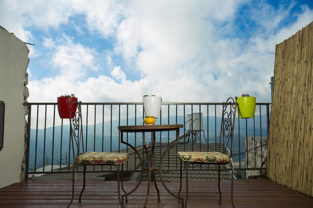 Avney Hahoshen Hotel Safad Eksteriør billede